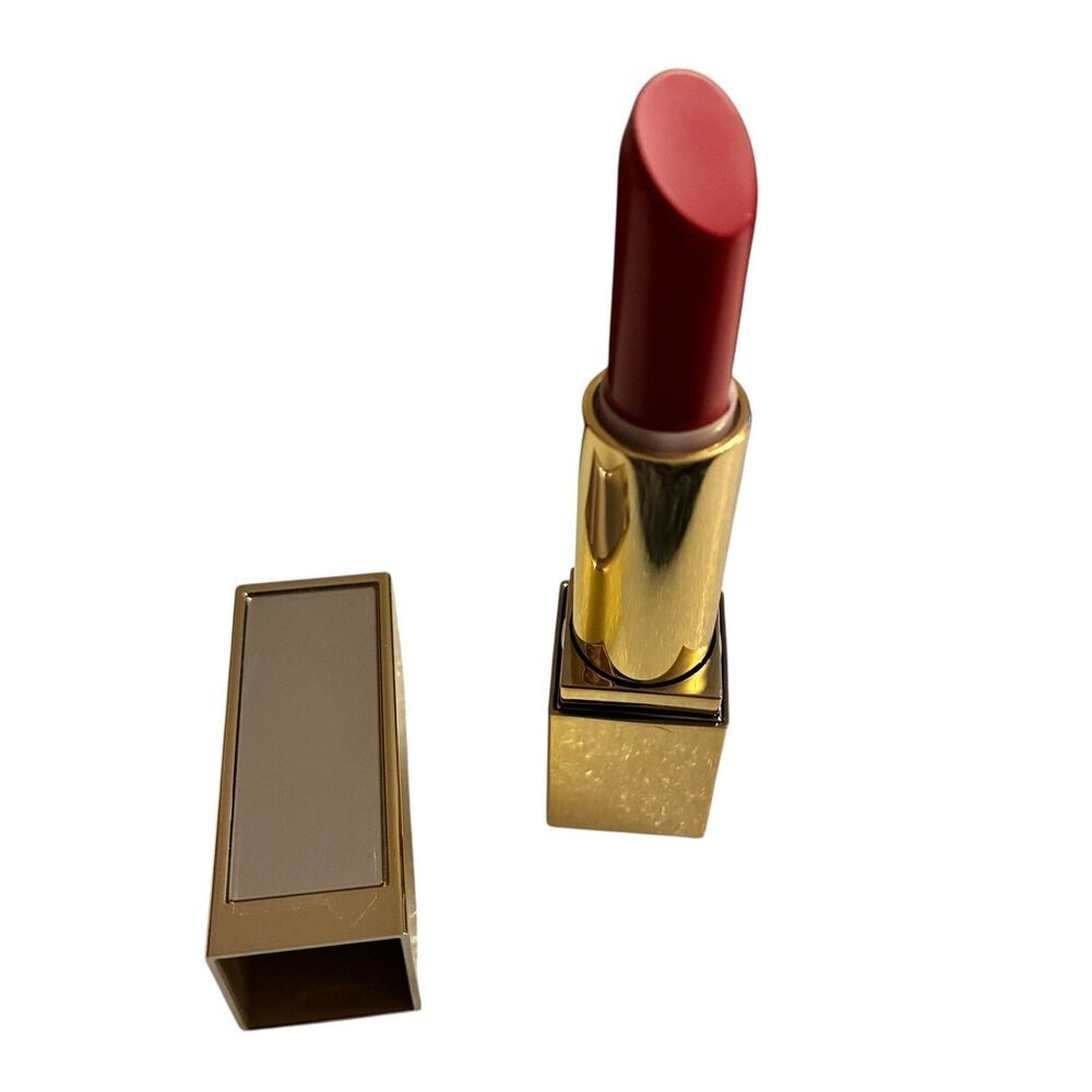 New Estee Lauder Lipstick Pure Color Envy 223 Candy. Shade Of Pink. Envious